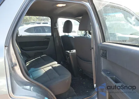 2009 Ford Escape Xlt из США, поврежденный, VIN 1FMCU03709KB26723